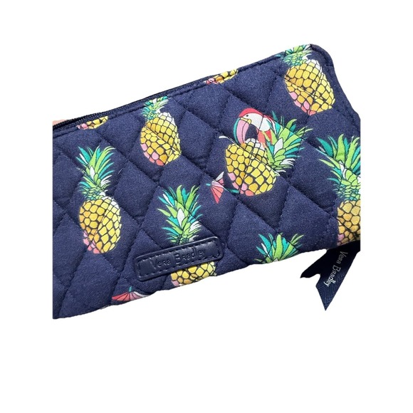 Vera Bradley Pineapple Wallet Zip Around Tropical Tuscan - Picture 3 of 4